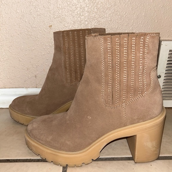 Dolce Vita Castor H2O Booties - Picture 2 of 5